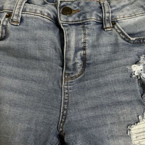 Time And True Womens Jean Shorts Blue Medium Wash Cuffed Hem size  4 Distressed - Picture 2 of 3